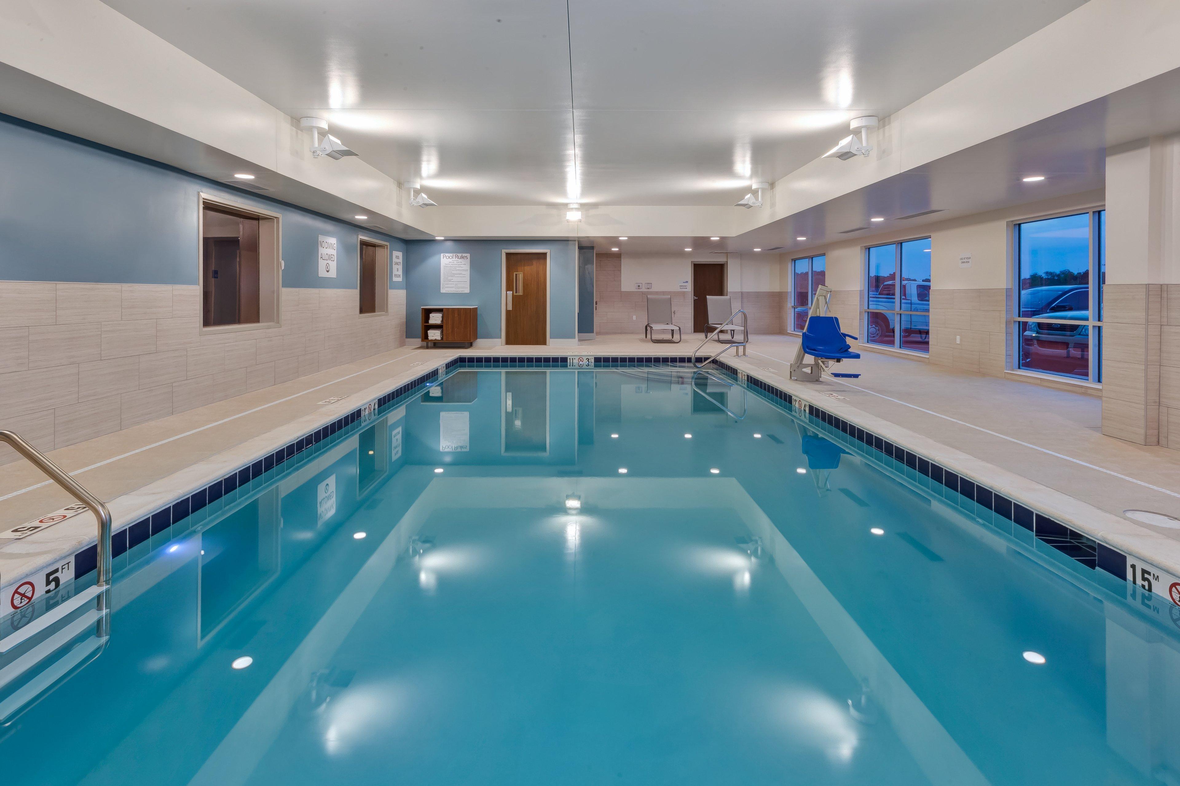 Holiday Inn Express & Suites - Cedar Springs - Grand Rapids N By Ihg المظهر الخارجي الصورة