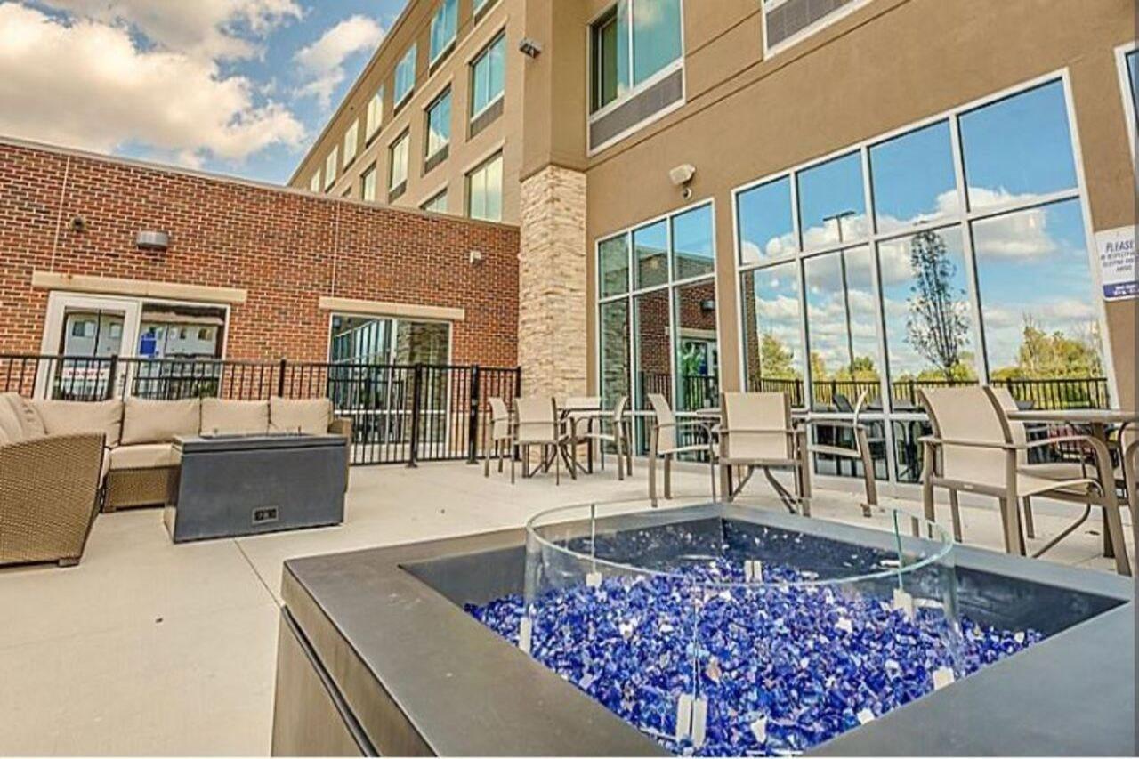 Holiday Inn Express & Suites - Cedar Springs - Grand Rapids N By Ihg المظهر الخارجي الصورة