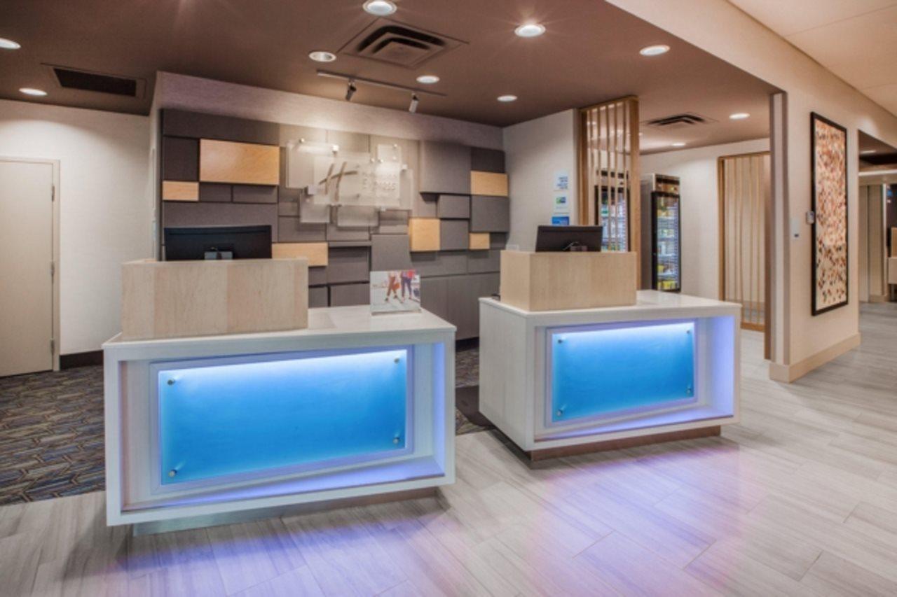 Holiday Inn Express & Suites - Cedar Springs - Grand Rapids N By Ihg المظهر الخارجي الصورة